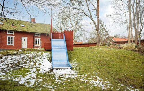 Orrefors Apartamento | 4 Bedroom Lovely Apartment In Orrefors