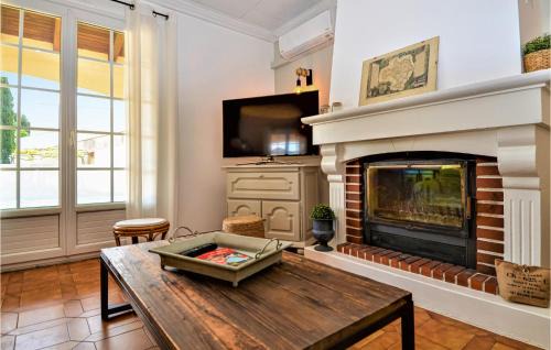 Bellegarde Casa | 4 Bedroom Lovely Home In Bellegarde