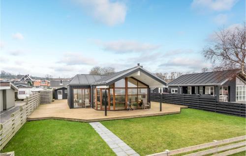 Grønninghoved Strand Casa | 4 Bedroom Lovely Home In Sjølund