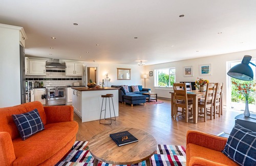 Templenoe Casa | 4 bedroom luxury home overlooking Kenmare Bay