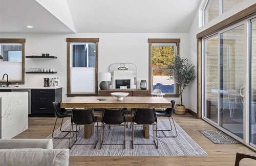 Cle Elum Casa | 4 Bedroom Luxury Home with Detached Mother-in-Law Studio in Suncadia