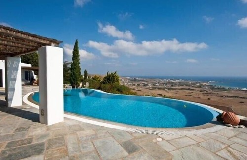Drios Villa | Villa de lujo de 4 dormitorios con piscina y vistas increíbles al mar