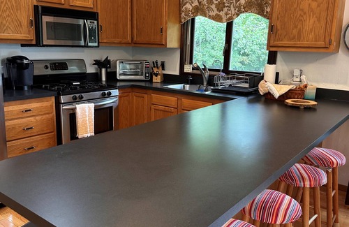 Hensonville Casa | 4-bedroom mountain getaway in the Catskills located just nearby Windham Mountain