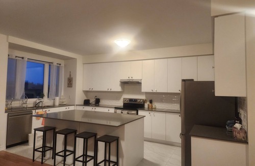 Pickering Casa | 4-bedroom newly built house in Pickering.