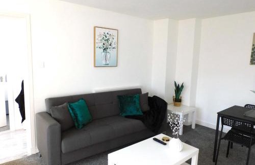 East Kilbride Casa | 4 Bedroom Newly Refurbished Home in East Kilbride