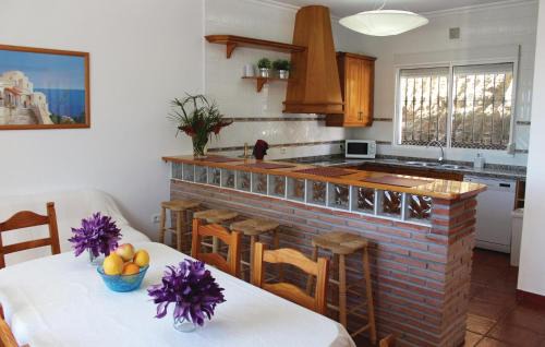 Canillas de Albaida Casa | 4 Bedroom Nice Home In Árchez