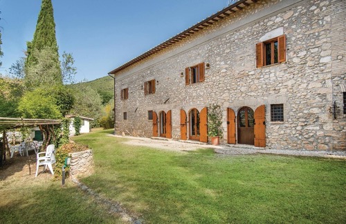 Terni Casa | Bonita casa de 4 dormitorios en Terni.