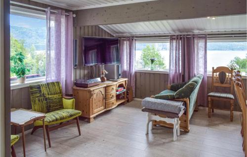 Modum Casa | 4 Bedroom Nice Home In Vikersund