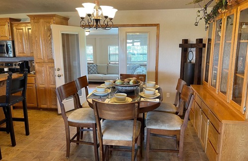 Davis Casa | 4 Bedroom on 15 Acres Near Crossbar Off Road Park & Turner Falls