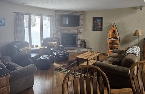Hayward Casa | 4 bedroom on Lac Courte Oreilles Lake with clear water and a sandy bottom!