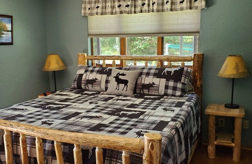 Hayward Casa | 4 bedroom on Lac Courte Oreilles Lake with clear water and a sandy bottom!
