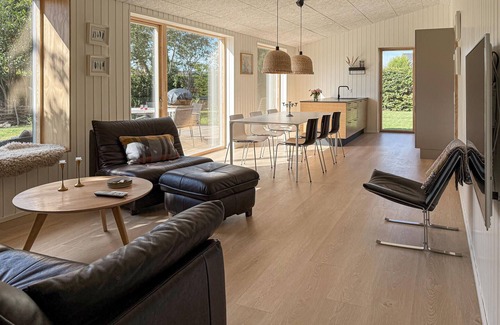 Ronde Casa | 4 bedroom pet friendly home in Rønde