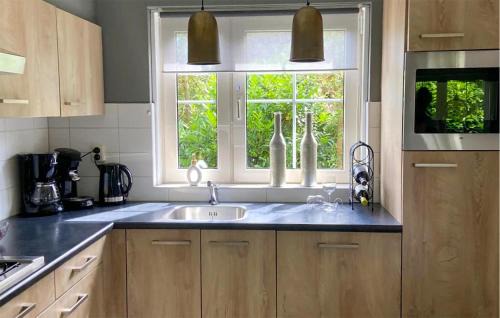 Paasloo Casa | 4 Bedroom Pet Friendly Home In Paasloo