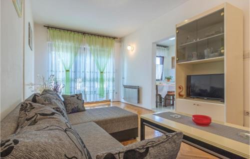 Stinjan Casa | 4 Bedroom Pet Friendly Home In Stinjan