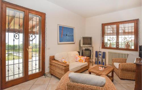 Donnalucata Casa | 4 Bedroom Pet Friendly Home In Scicli
