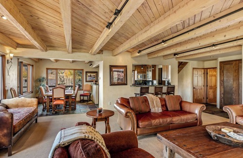 Steamboat Springs Cabina | 4-bedroom, plant-based living Cabin on 35 Acres in Steamboat Springs!