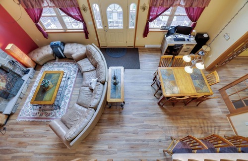 Pocono Lake Chalet De Esquí | 4 Bedroom Pocono Escape!