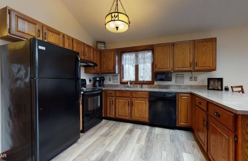 Greentown Casa | 4 Bedroom Poconos Lake House Getaway