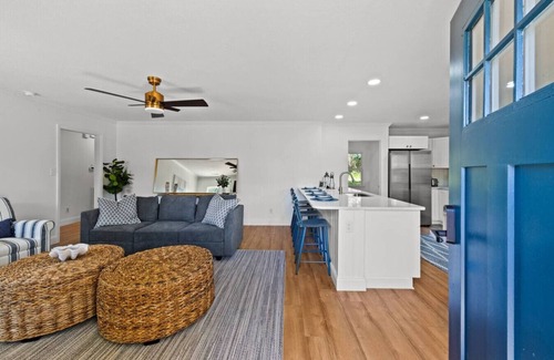 Myrtle Beach Casa | 4 bedroom pool home 1 block from the Beach!