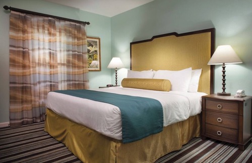 Florida Central Atlantic Coast Complejo | 4 Bedroom Presidential Condo, Sleeps 14, International Drive, Kingstown Reef!!