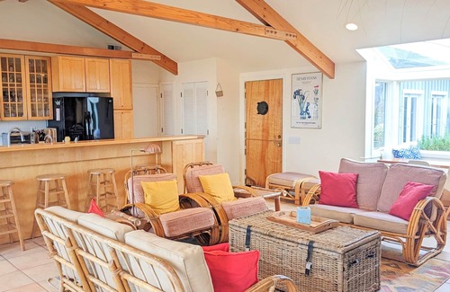 Stinson Beach Casa | 4 bedroom private vacation home in stinson beach