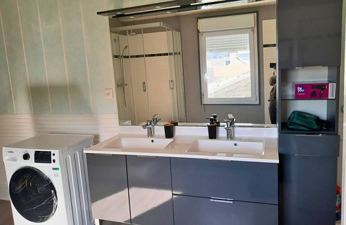 Cote Est Soquence Casa | 4 Bedroom Private vacation home in Le Havre