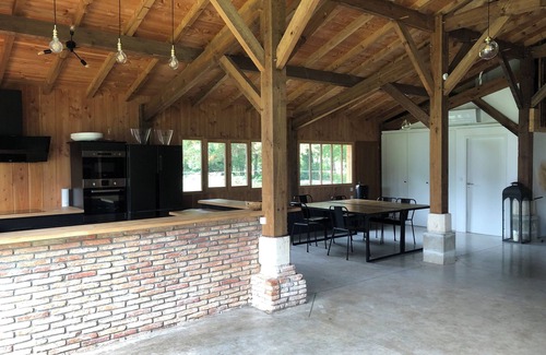 Andernos-les-Bains Casa | 4 Bedroom Private vacation home in Lanton