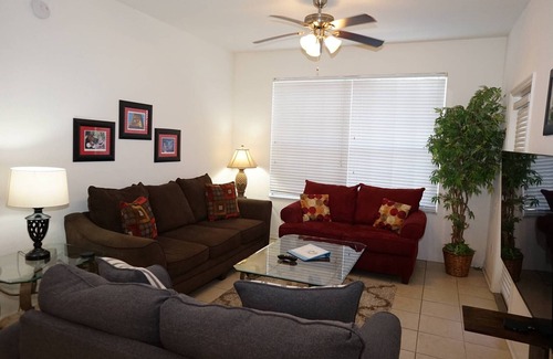 Florida Central Atlantic Coast Complejo | 4-bedroom resort in charming Winter Garden with AC