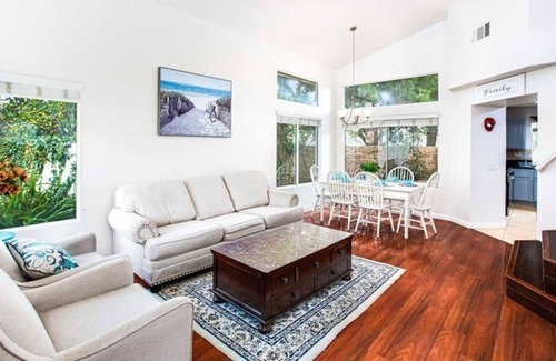 Corona Apartamento | 4 Bedroom Single family L-(458298) by Houzlet