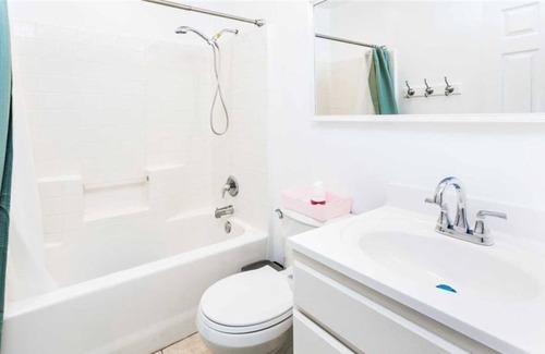 Corona Apartamento | 4 Bedroom Single family L-(458298) by Houzlet