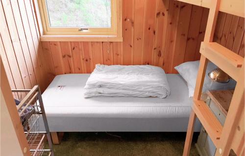 Hitra Casa | 4 Bedroom Stunning Home In Melandsjø