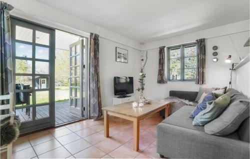 Hoeve Strand Casa | 4 Bedroom Stunning Home In Asnæs