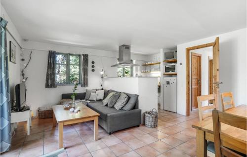 Hoeve Strand Casa | 4 Bedroom Stunning Home In Asnæs