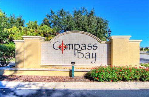 Kissimmee Villa | 4 Bedroom SunHaven Townhouse with Pool Near Disney