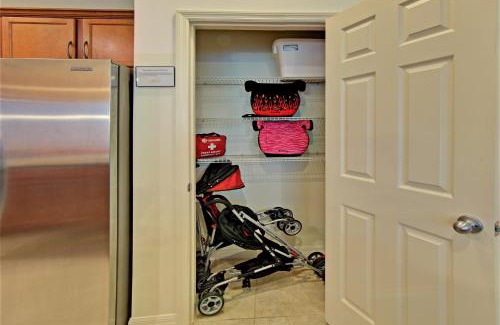 Kissimmee Villa | 4 Bedroom SunHaven Townhouse with Pool Near Disney