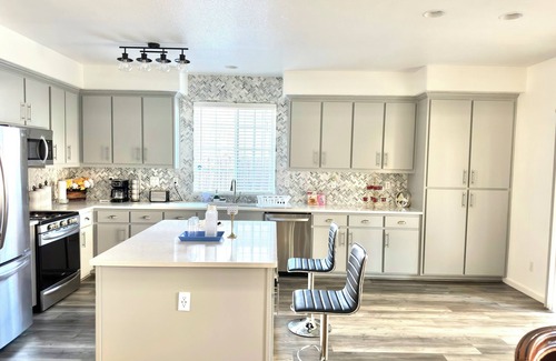 Stockton Casa | 4-bedroom vacation home just 10 minutes to University of the Pacific