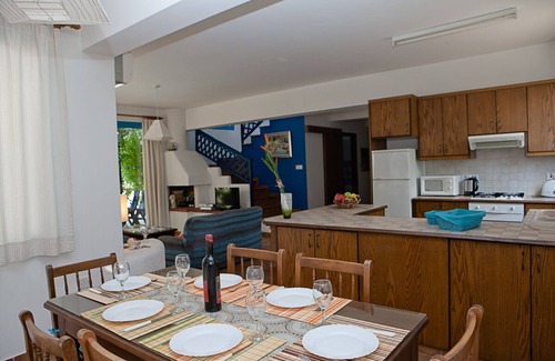 Kissonerga Villa | Villa de 4 dormitorios, cerca de la playa