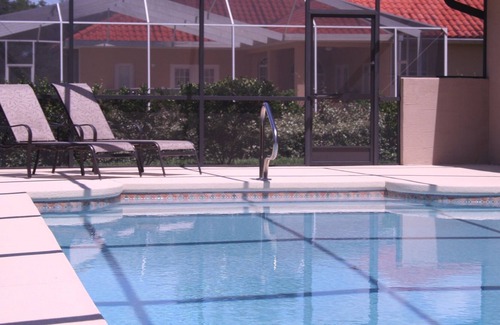 Inverness Villa | Villa de 4 dormitorios con CALEFACCIÓN DE PISCINA GRATUITA (bomba de calor + solar), piscina grande y pooldeck