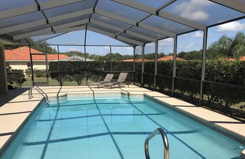 Inverness Villa | Villa de 4 dormitorios con CALEFACCIÓN DE PISCINA GRATUITA (bomba de calor + solar), piscina grande y pooldeck