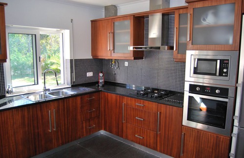 Troia Villa | Villa de 4 dormitorios con jardín y piscina.