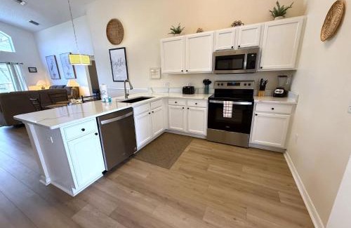 Haines City Casa | 4 Bedroom Villa with Private Pool & Golf Course Views