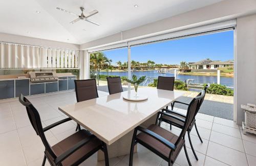 Mooloolaba Casa | 4 bedroom waterfront dream holiday home and small pet friendly