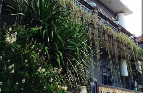 Mekarsari Casa | 4-bedroom whole house 10’ from Finn’s Beach Club - no agency booking pls