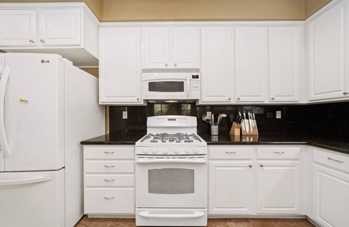 Elk Grove Casa | 4-Bedroom with Perfect Offices and Board Games