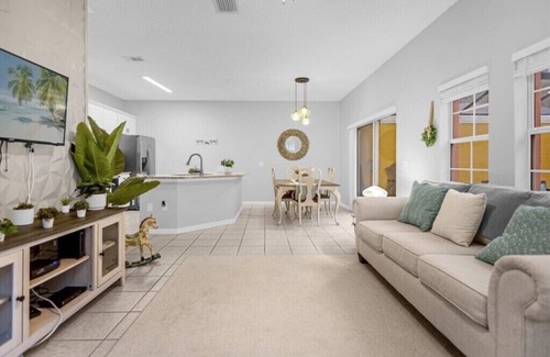 Lake Berkley Casa | 4 Bedrooms/ 3 Bathrooms/ Terra Verde (4746 VB)
