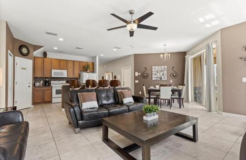 Bellavida Casa | 4 Bedrooms 4 Bathrooms Bella Vida 440 Lf