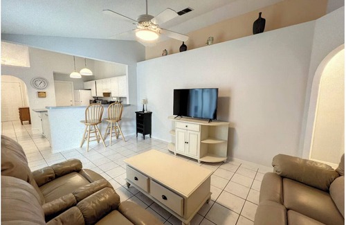 Sunridge Woods Casa | 4 Bedrooms in Davenport only minutes to Disney.