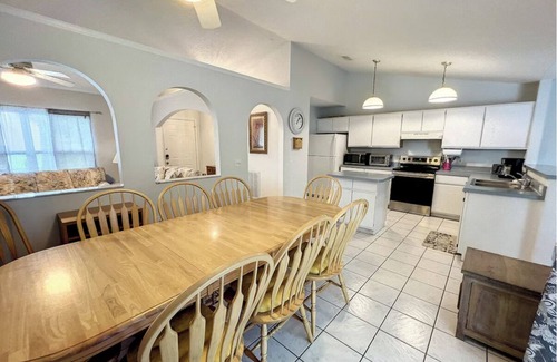 Sunridge Woods Casa | 4 Bedrooms in Davenport only minutes to Disney.