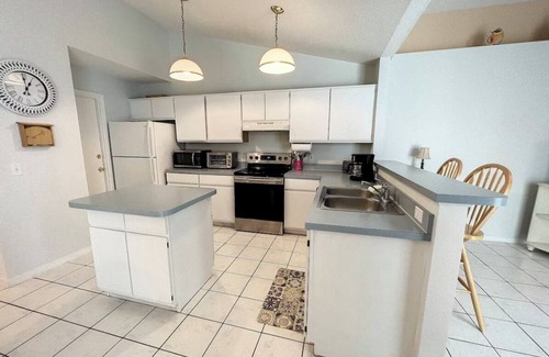 Sunridge Woods Casa | 4 Bedrooms in Davenport only minutes to Disney.