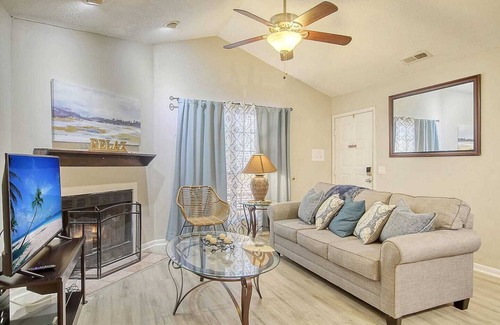 North Charleston Casa | 4 Beds, Central to Everything, Min from Interstate